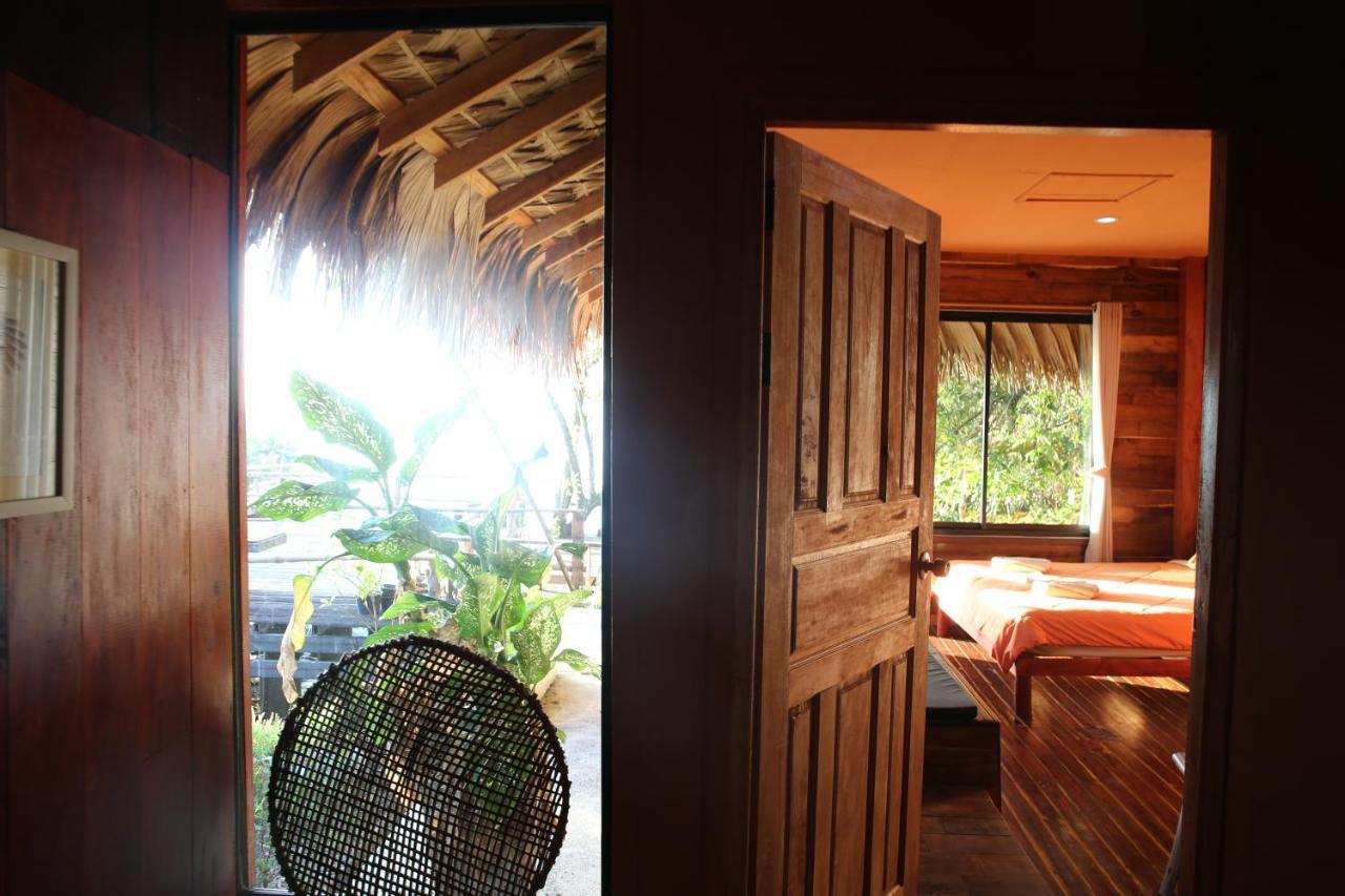 Wetlandcamp บ้านชายเล Phatthalung Exterior photo